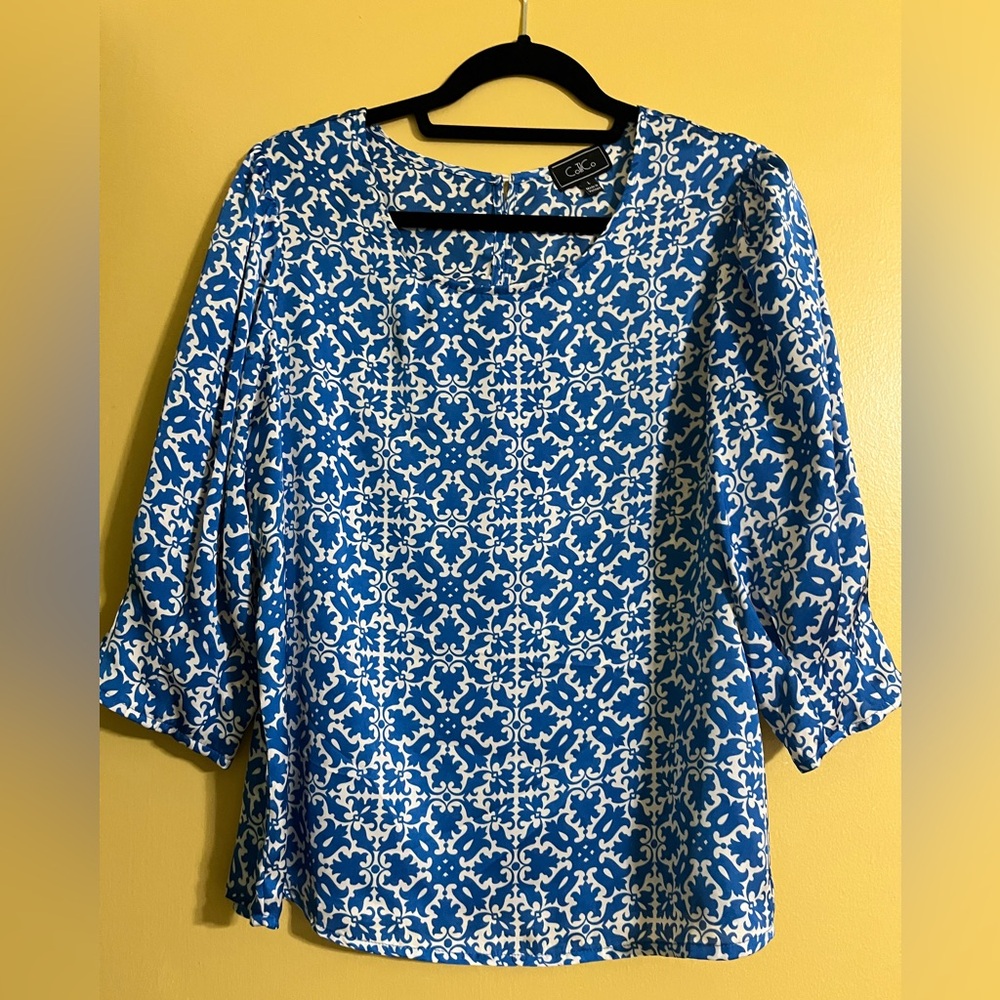 C&C California Blue and White Geometric Tile-Print Tunic - Picture 1 of 7